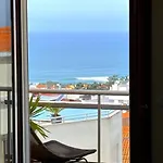 Boutique W Sea View And Private Rooftop Terace アパート