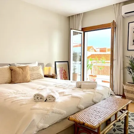 Apartment Boutique W Sea View And Private Rooftop Terace