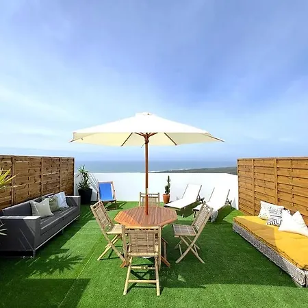 Boutique W Sea View And Private Rooftop Terace Apartment