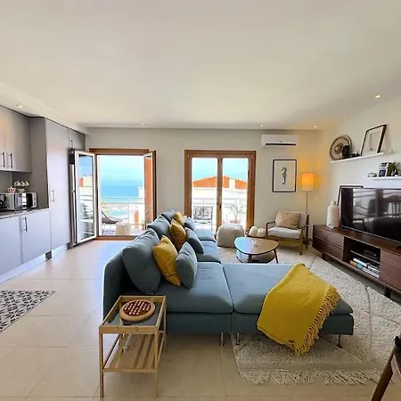 Apartment Boutique W Sea View And Private Rooftop Terace